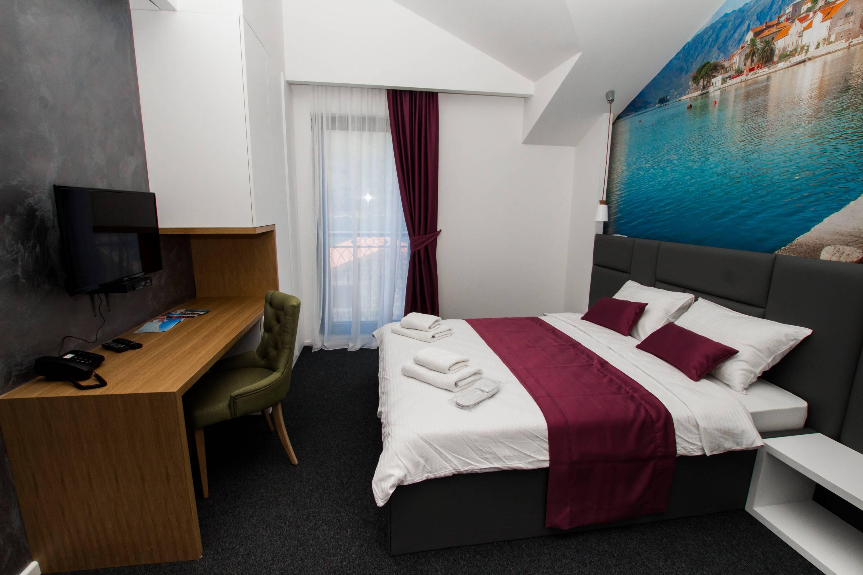 Hotel Alkima Kotor Bagian luar foto
